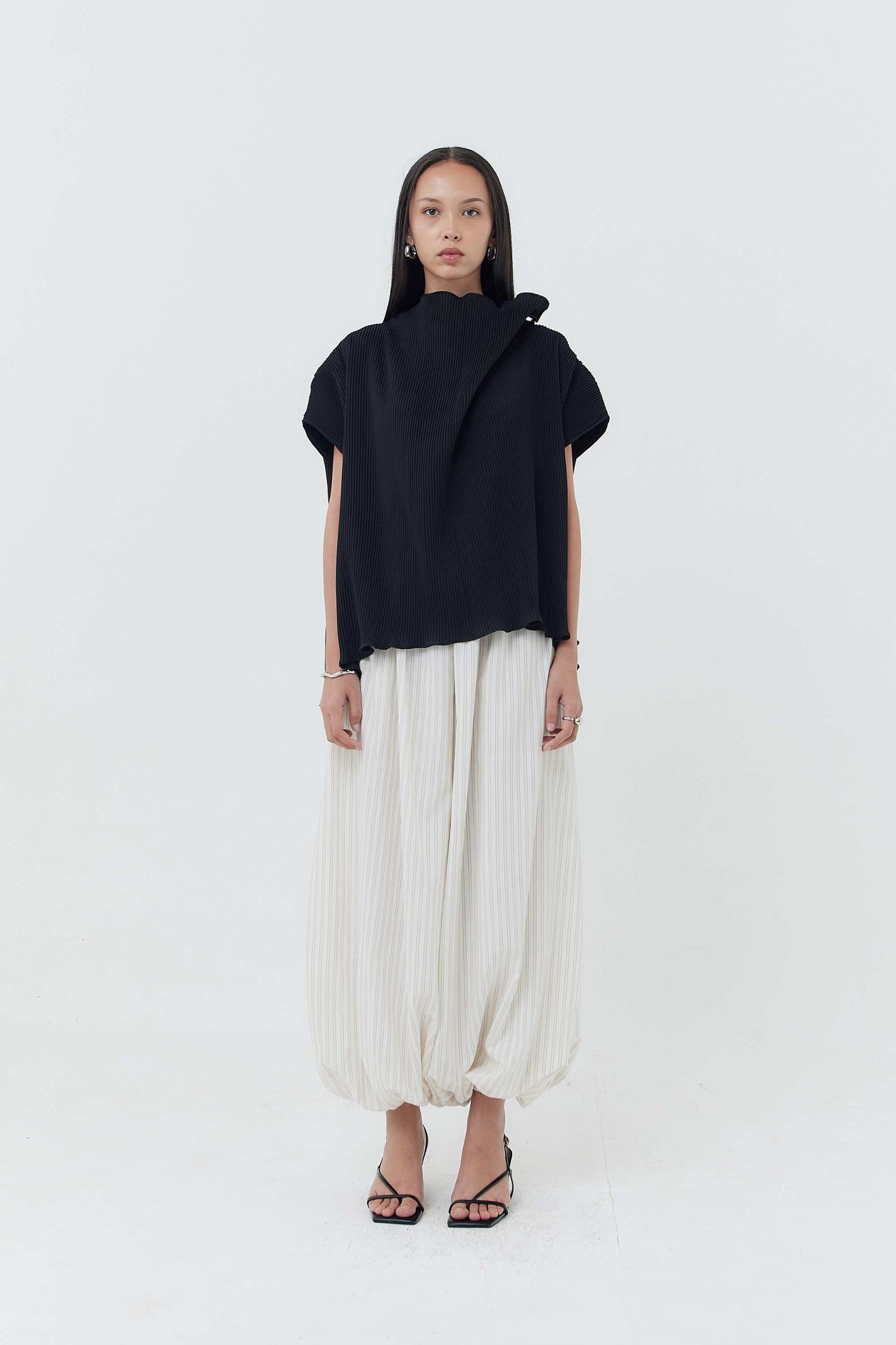 Neftys Top - Black