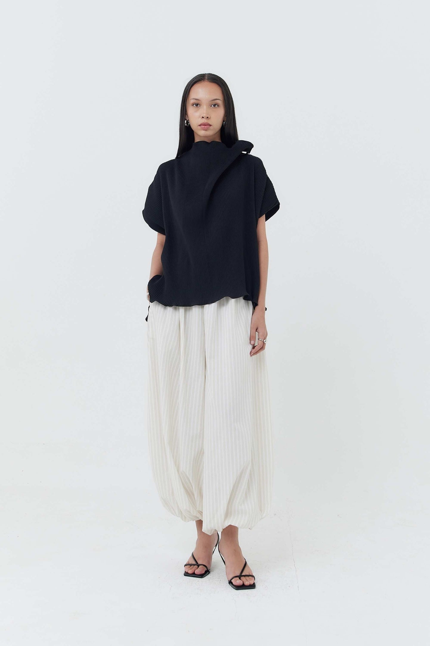 Neftys Top - Black