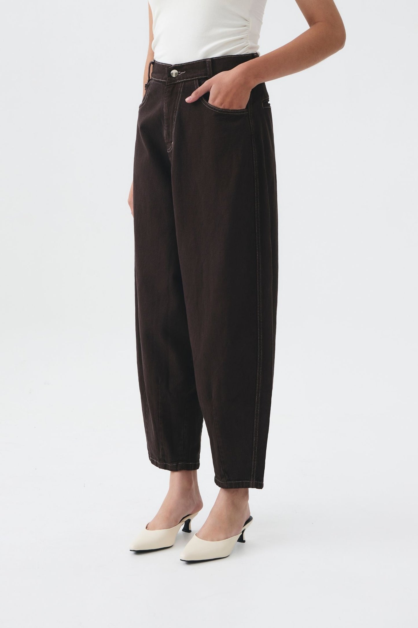 Dome Denim Trousers - Brown